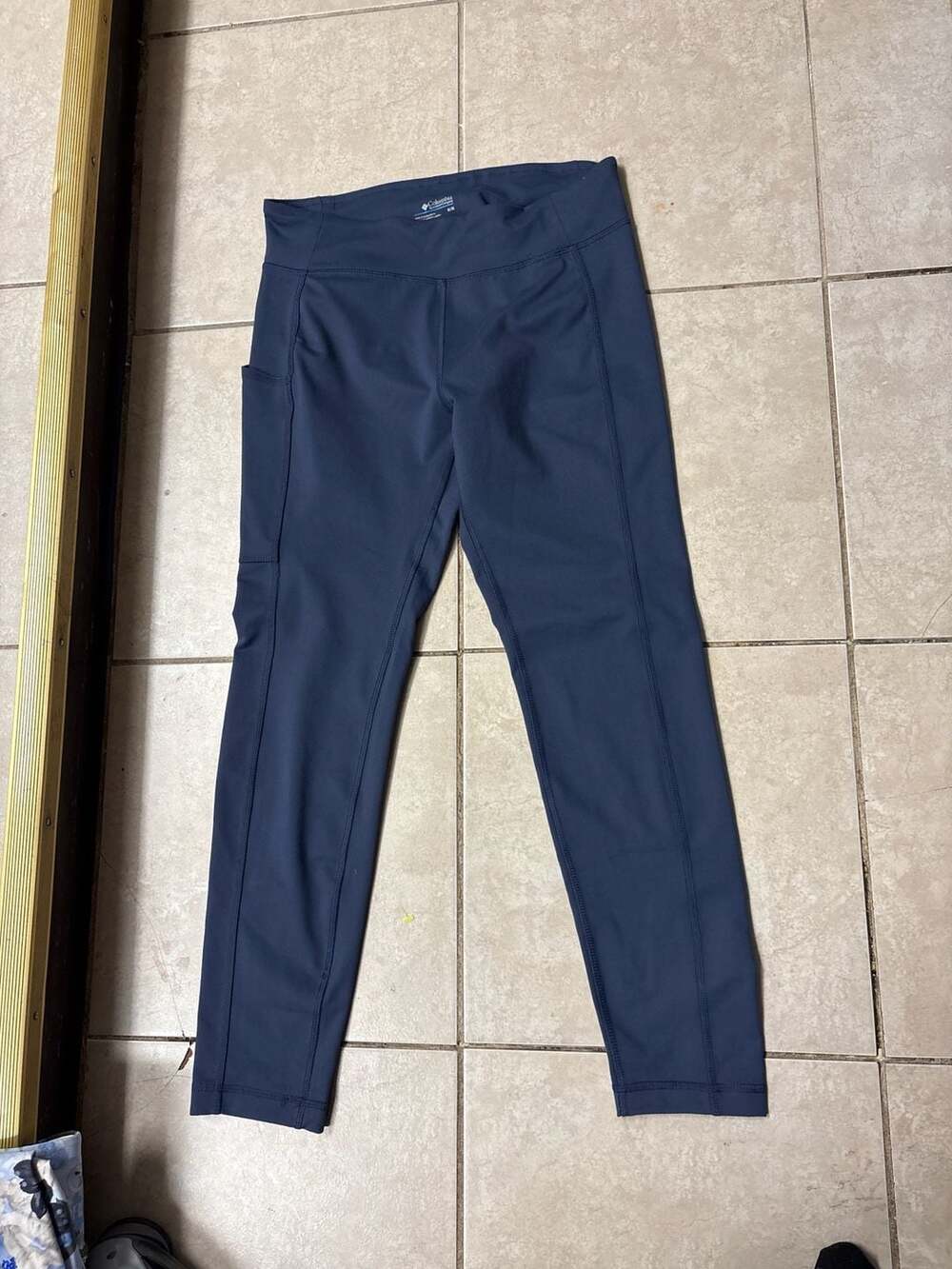 Columbia Women's Navy High-Waisted Leggings with Side Pockets